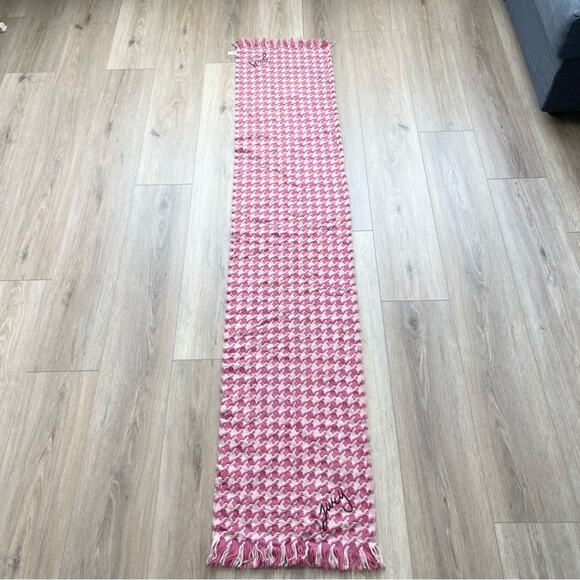 Juicy Couture Wool Pink Two Tone Houndstooth Scarf - Picture 6 of 7